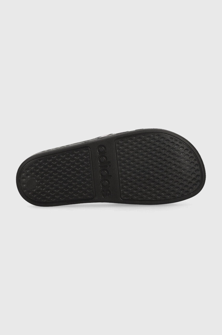 adidas Чехли в черно - Pepit.bg