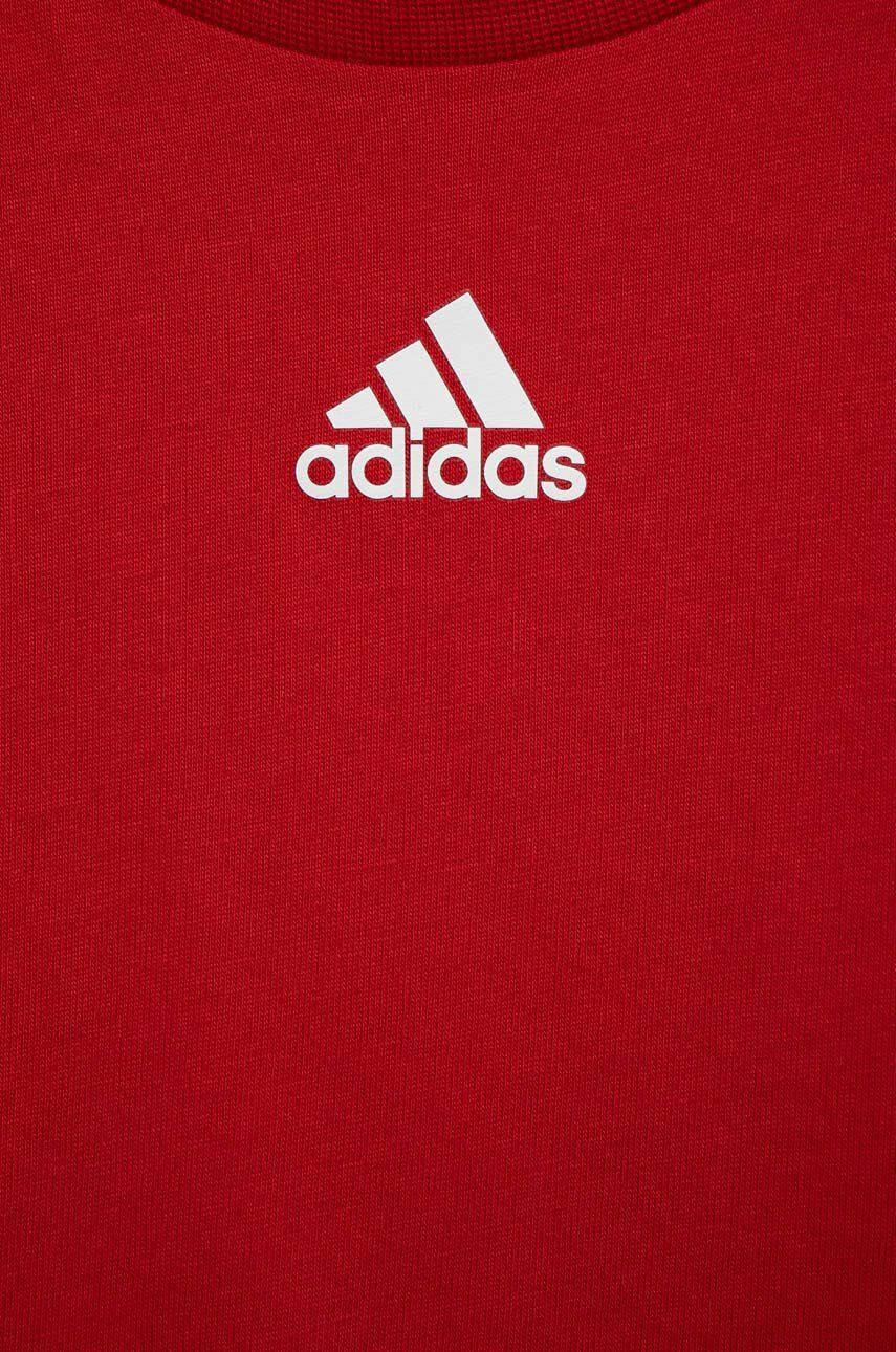 adidas Детска памучна тениска U 3S CB TEE в червено с десен - Pepit.bg