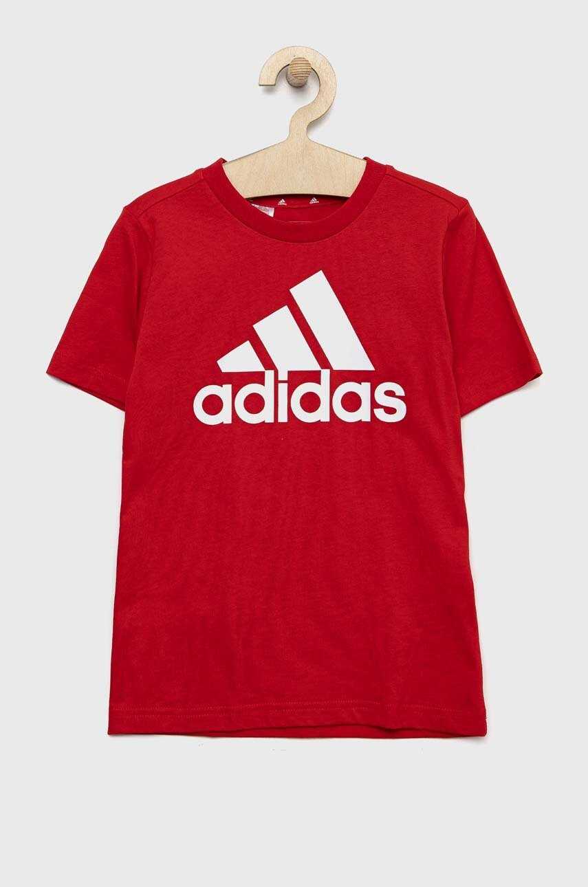 adidas Детска памучна тениска U BL в червено с принт - Pepit.bg