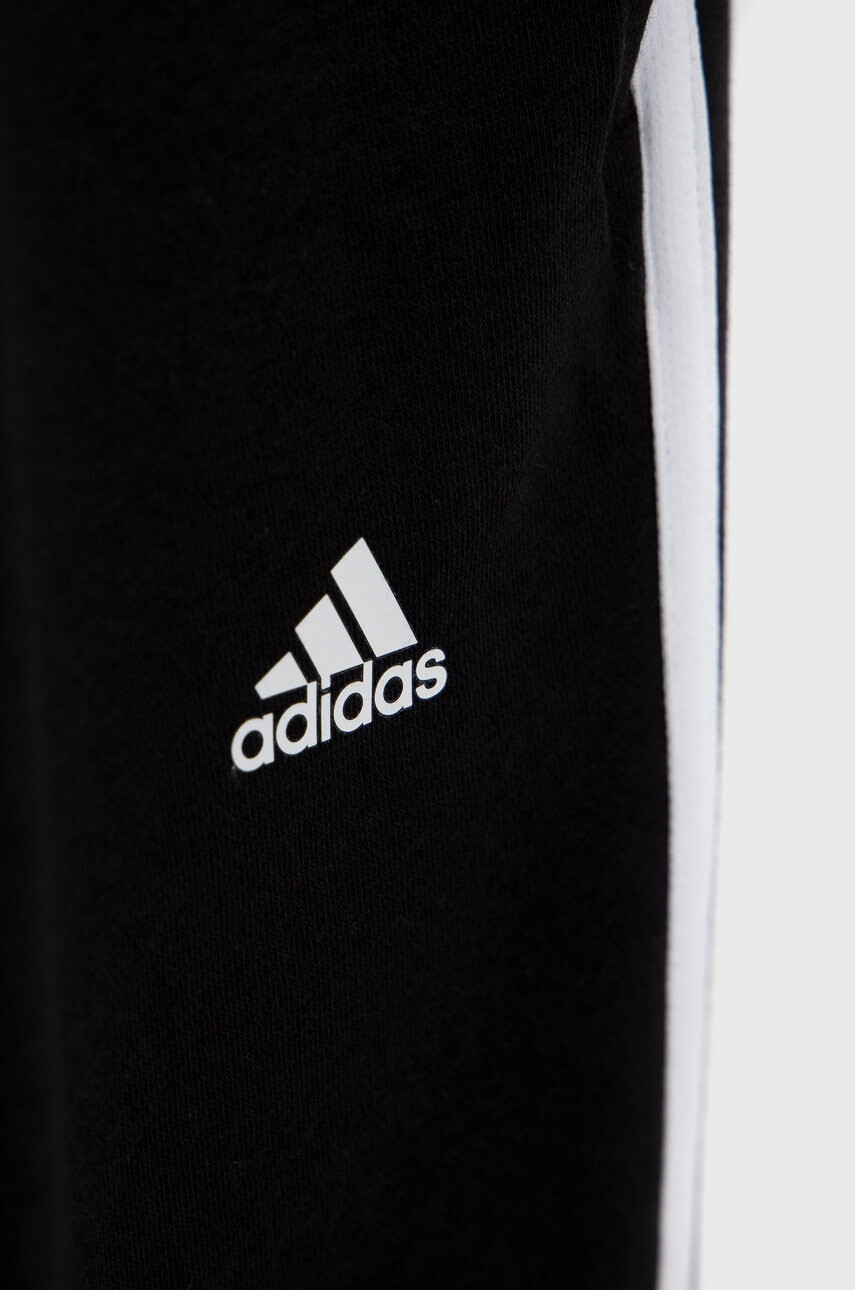 adidas Детски панталон GQ8897 в черно с изчистен дизайн - Pepit.bg