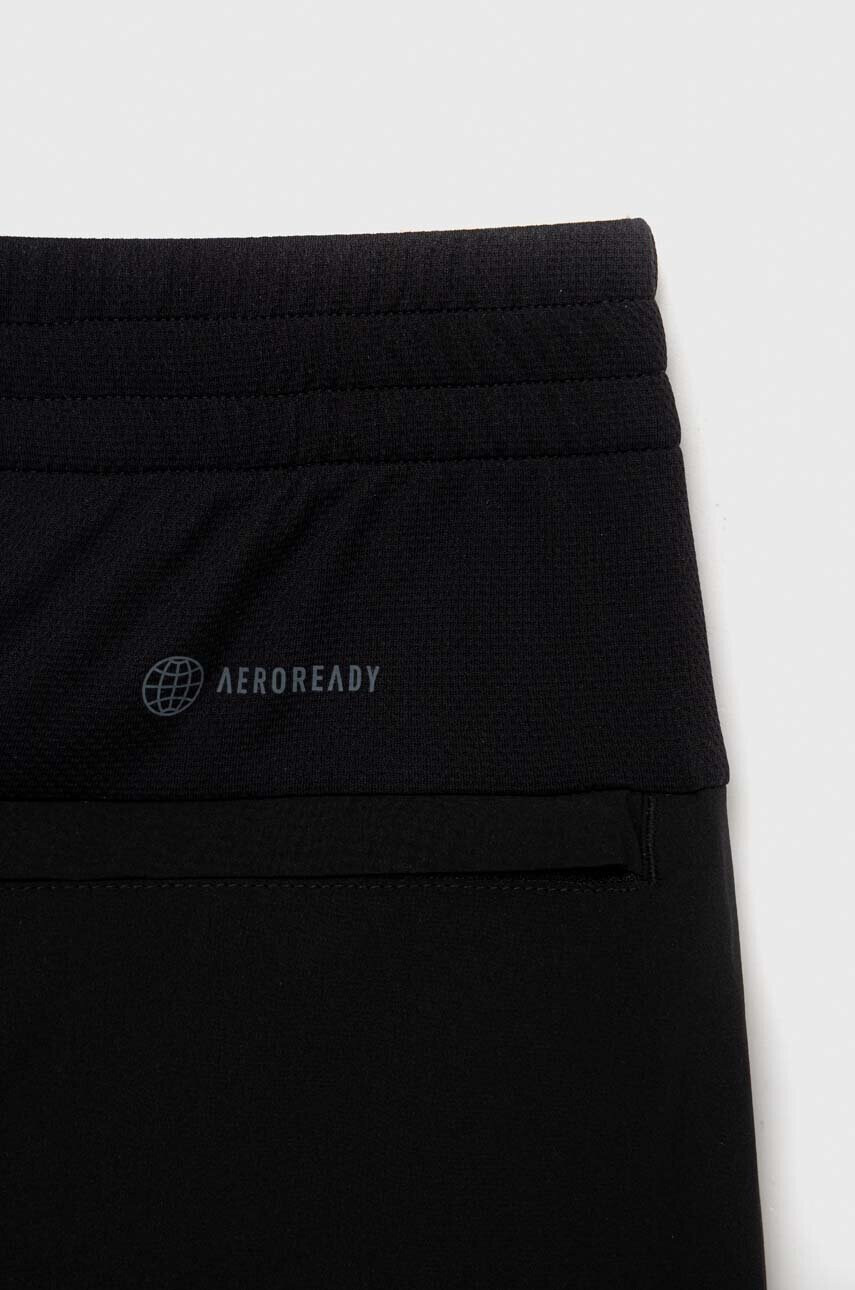 adidas Детски спортен панталон U RUN WV в черно с принт - Pepit.bg