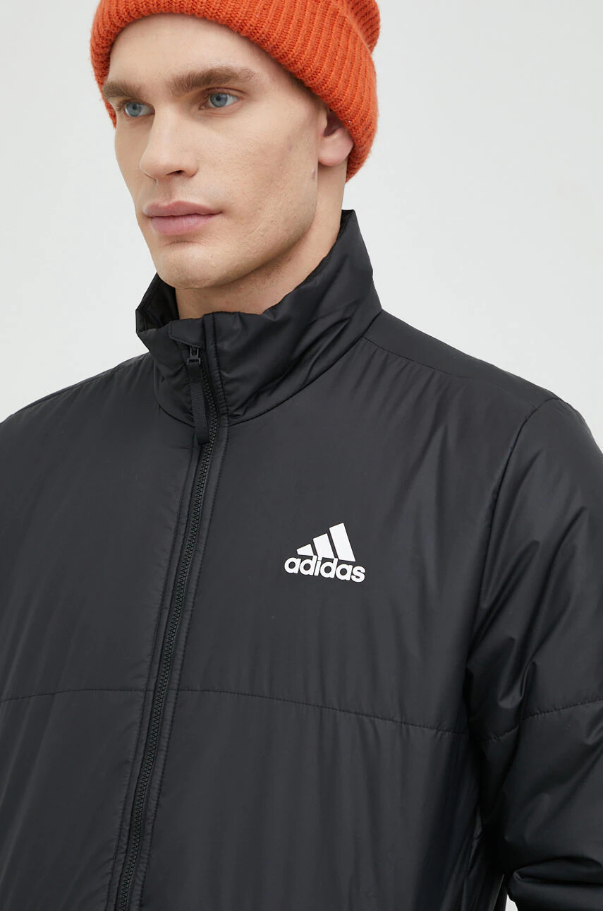 adidas Яке в черно със зимна изолация - Pepit.bg
