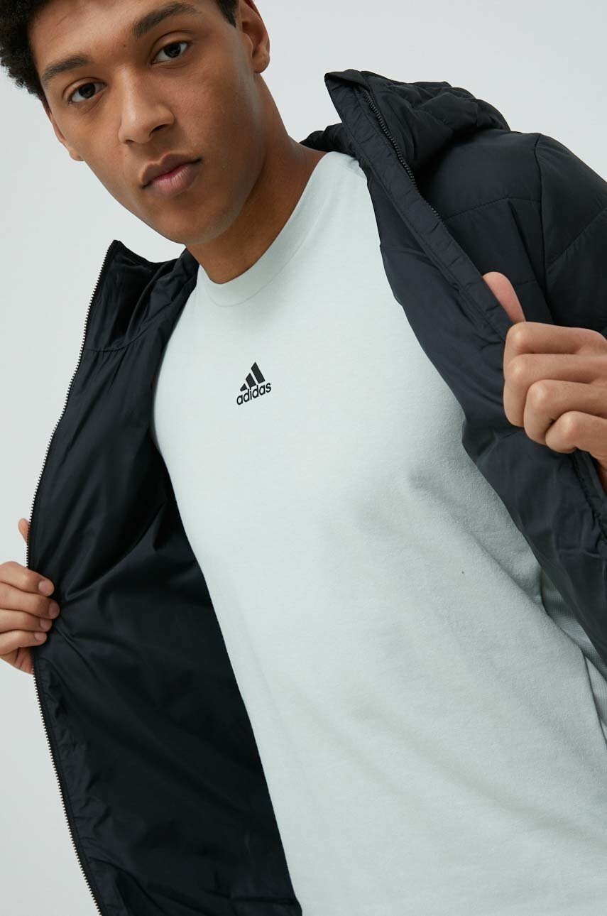 adidas Яке в черно с преходна изолация - Pepit.bg