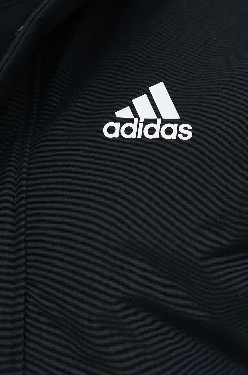 adidas Яке в черно със зимна изолация - Pepit.bg
