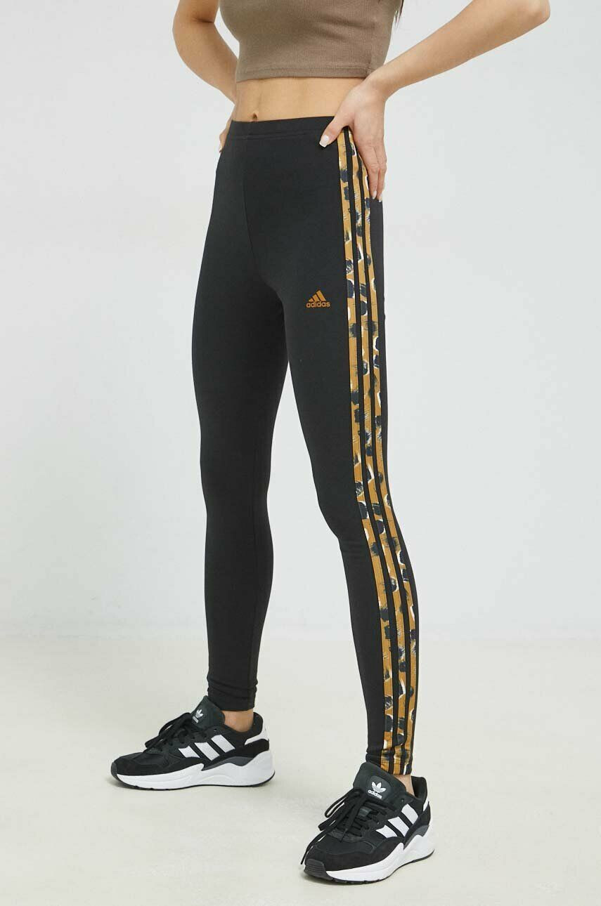 adidas Клин в черно с апликация - Pepit.bg