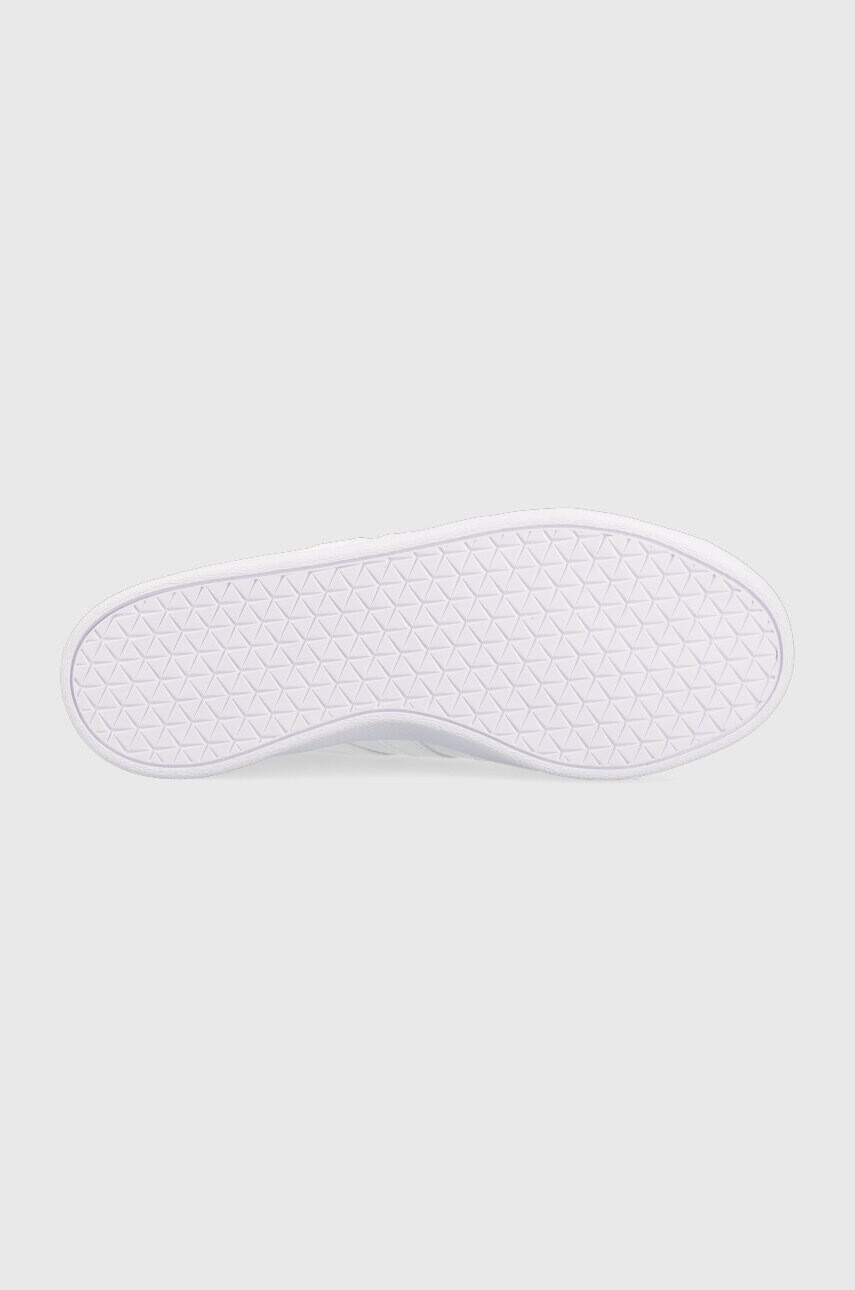adidas Кожени маратонки COURT в бяло - Pepit.bg