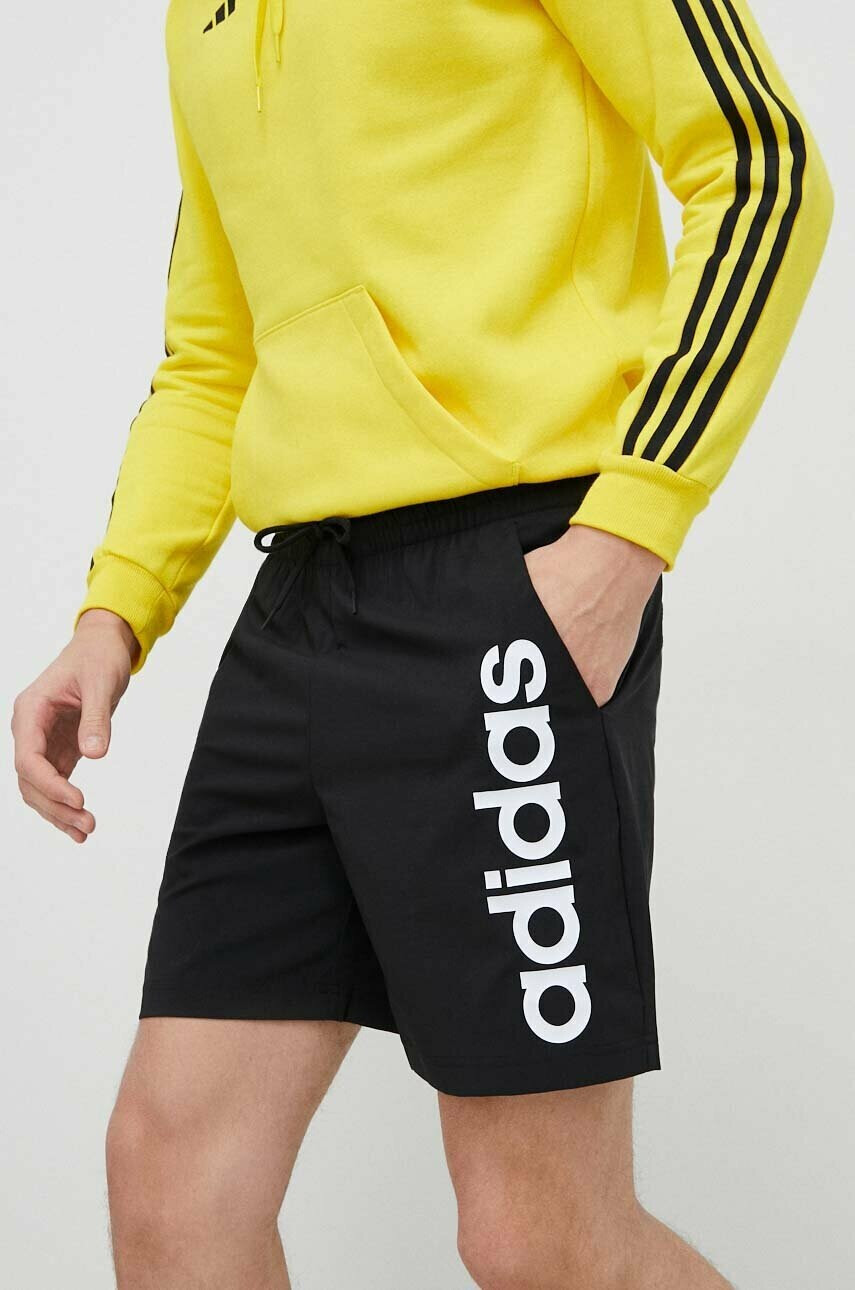 adidas Къс панталон за трениране Essentials в черно - Pepit.bg