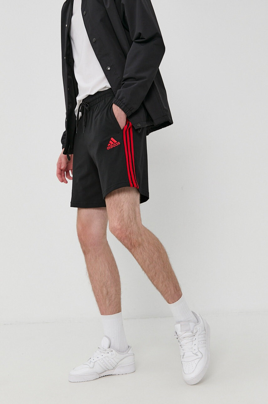 adidas Къс панталон мъжки в черно - Pepit.bg