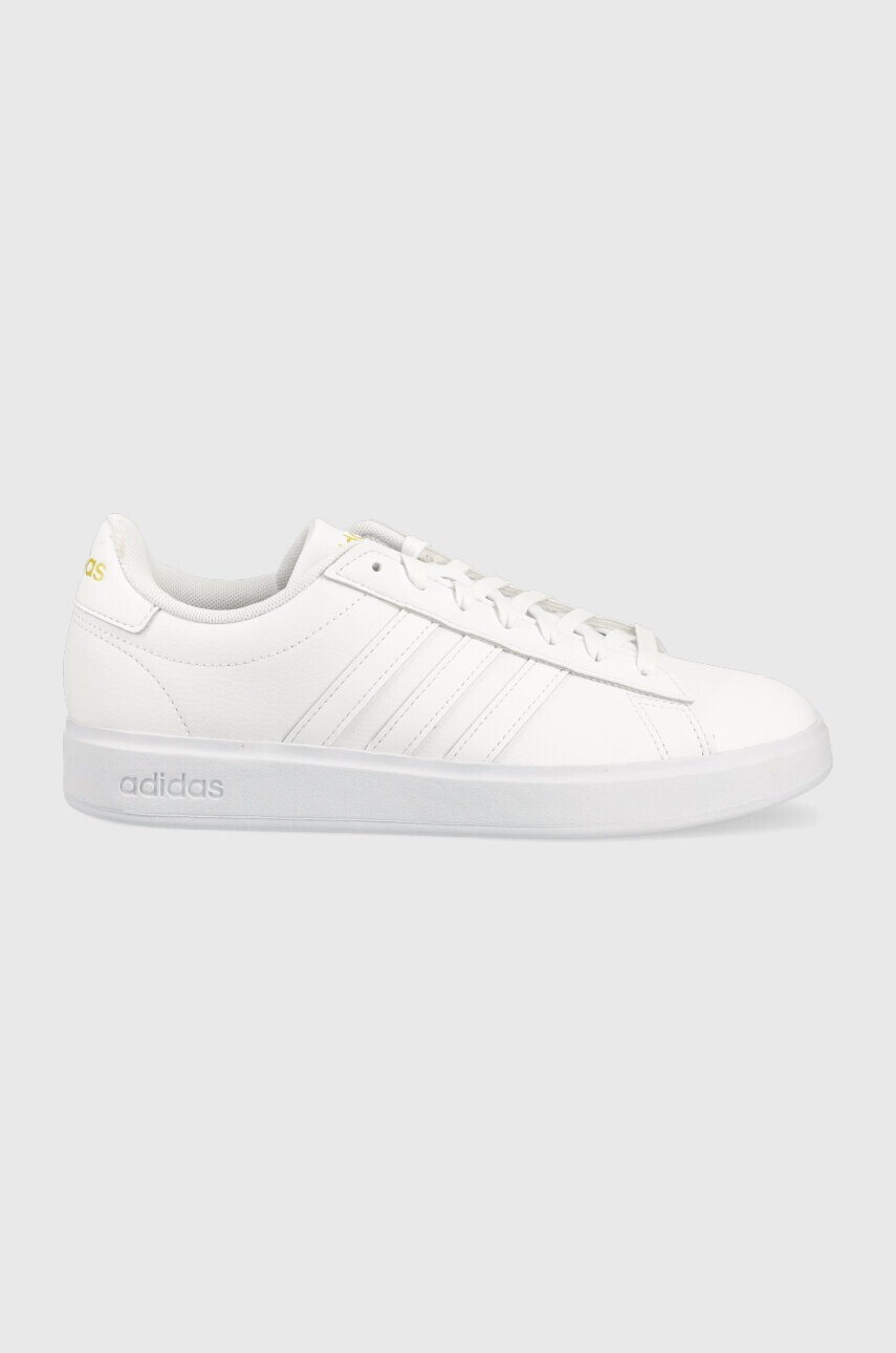 adidas Маратонки GRAND COURT в бяло - Pepit.bg