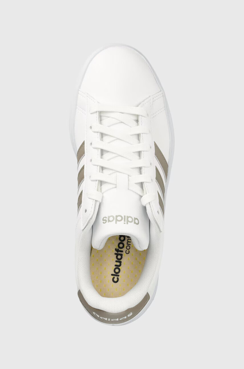 adidas Маратонки Grand Court 2.0 в бяло - Pepit.bg