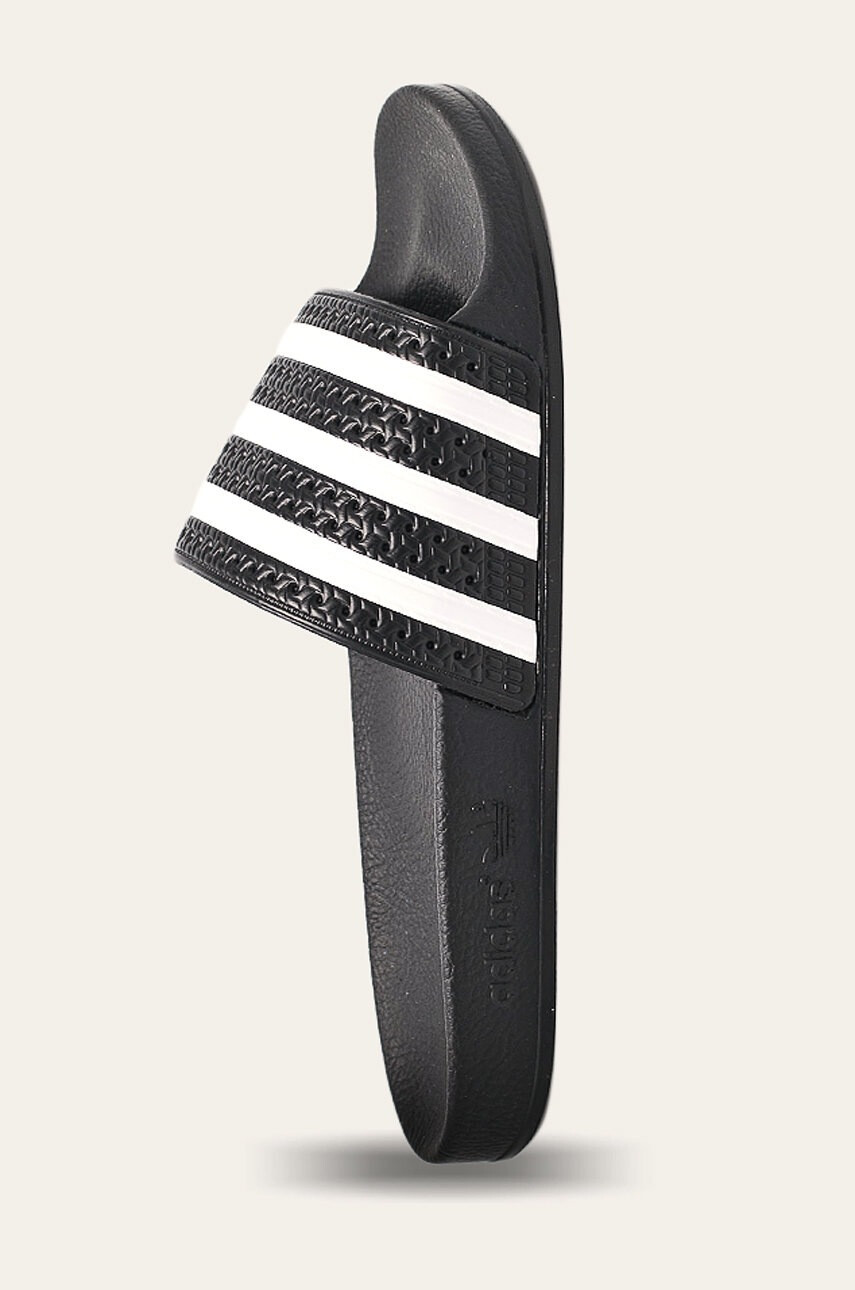 adidas Originals Чехли в черно - Pepit.bg