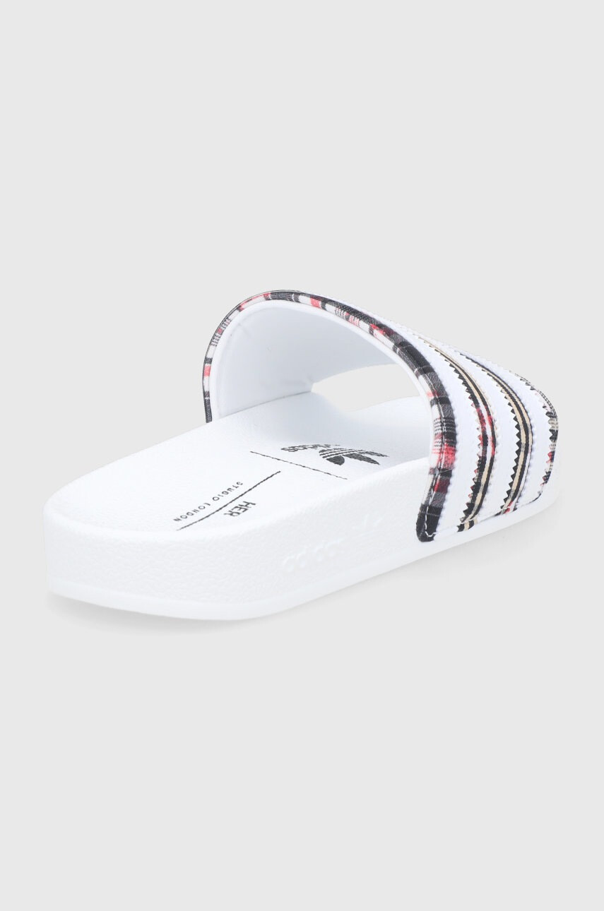 adidas Originals Чехли H00569 дамски в бяло - Pepit.bg