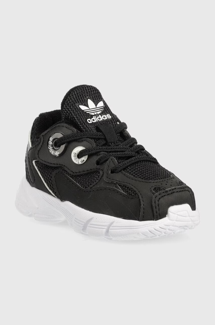 adidas Originals Детски маратонки в черно - Pepit.bg