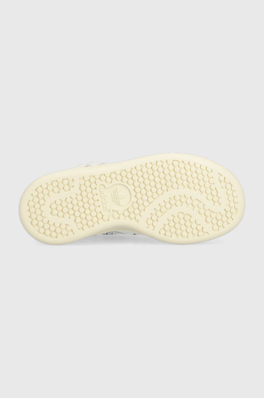 adidas Originals Детски маратонки Stan Smith в бяло - Pepit.bg