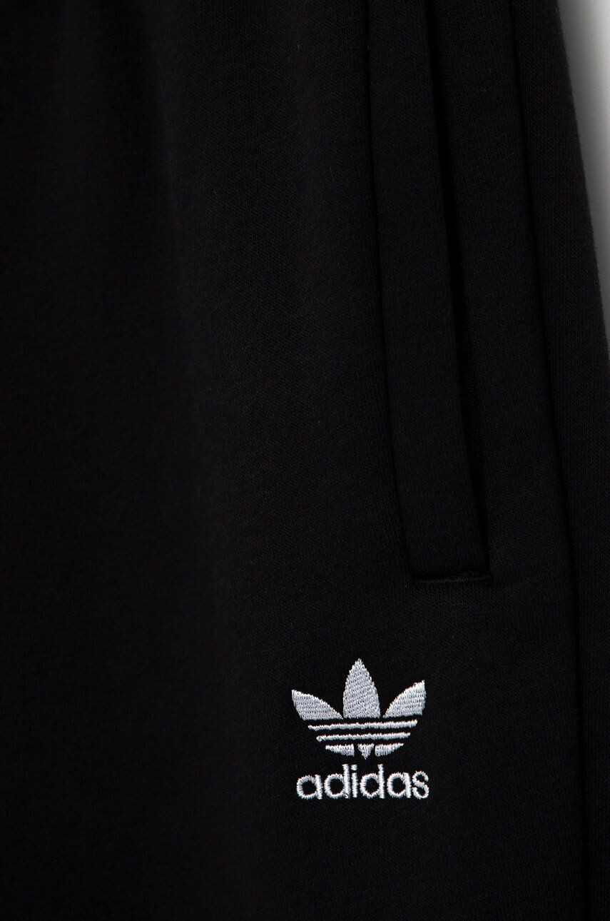 adidas Originals Детски панталон H32406 в черно с изчистен дизайн - Pepit.bg