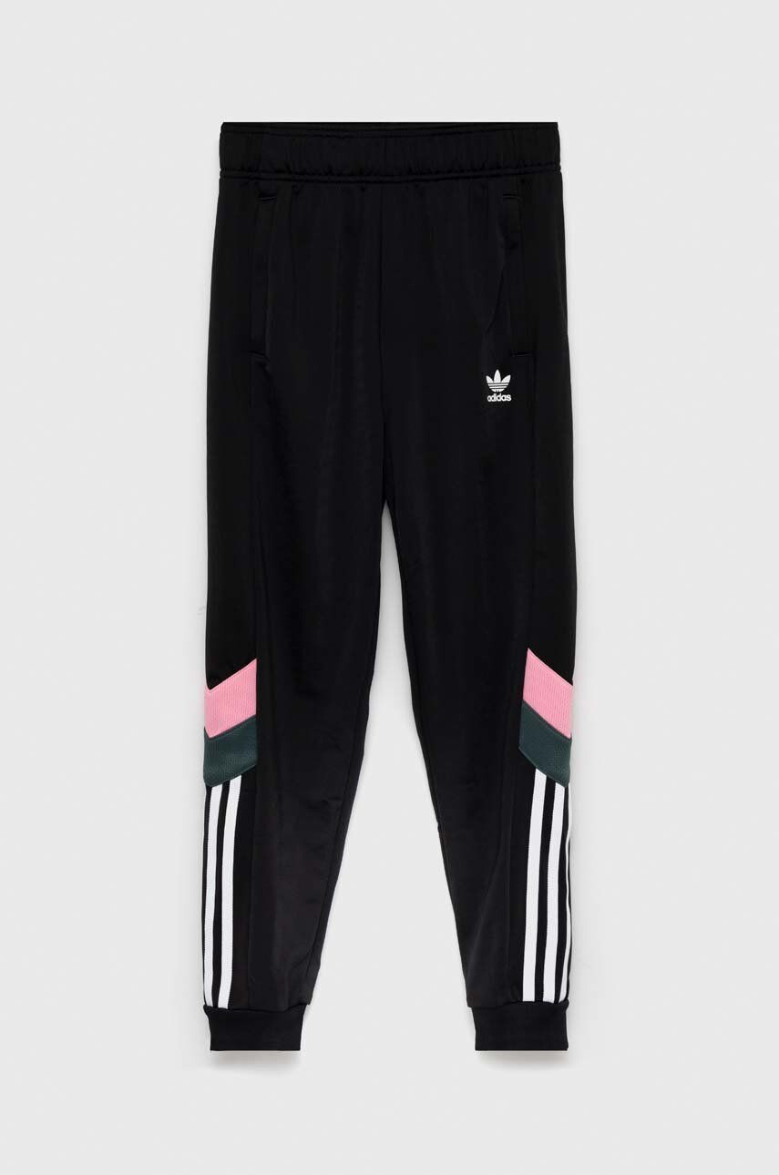 adidas Originals Детски спортен панталон в черно с апликация - Pepit.bg