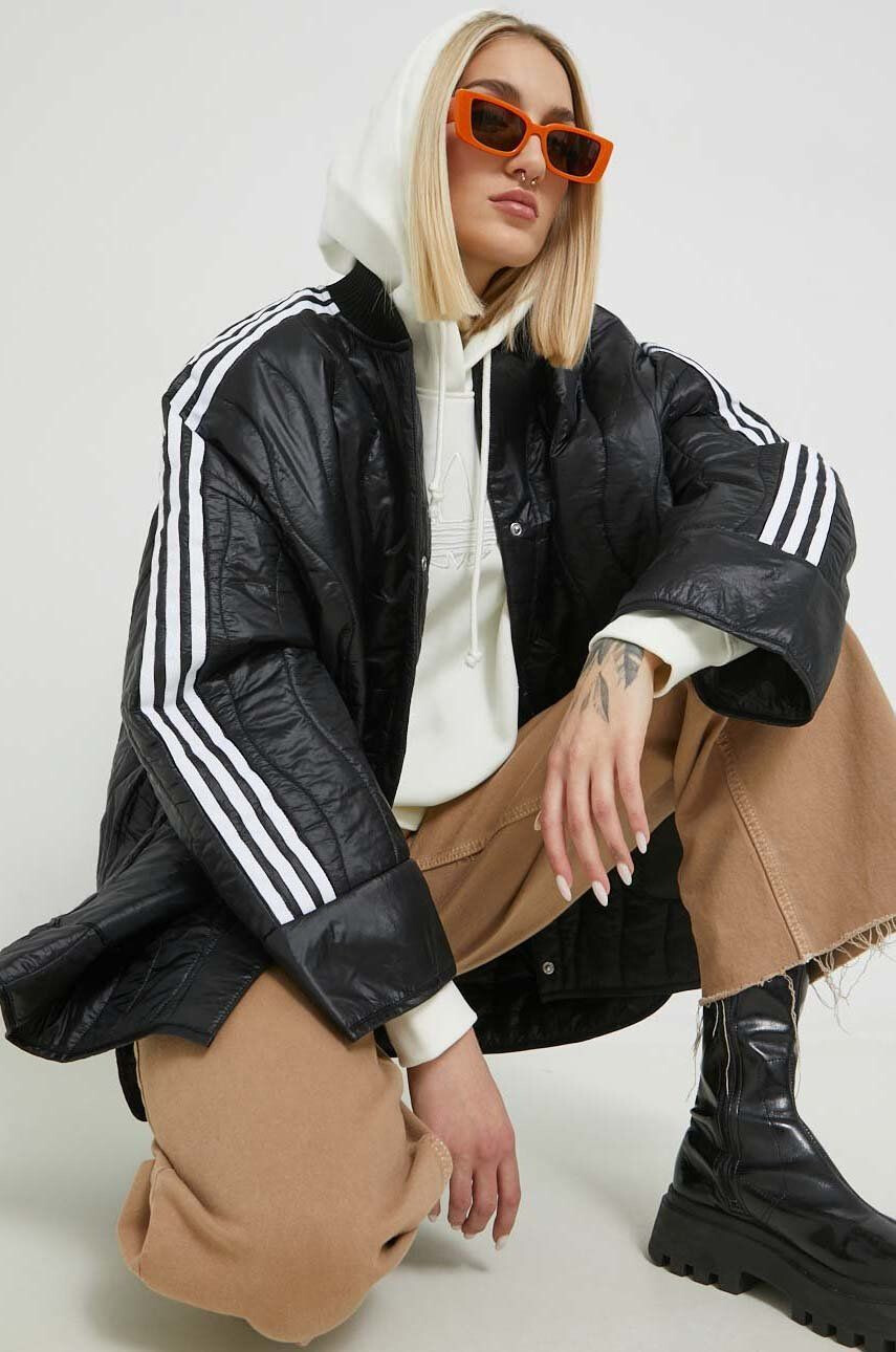 adidas Originals Яке в розово с преходна изолация - Pepit.bg