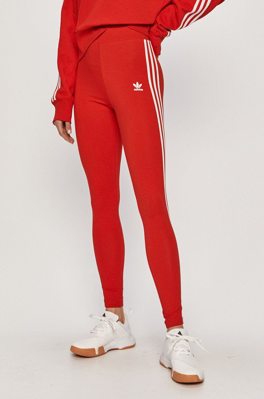 adidas Originals Клин в тъмносиньо с апликация - Pepit.bg