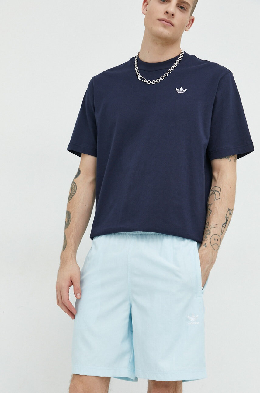 adidas Originals Къс панталон в синьо - Pepit.bg