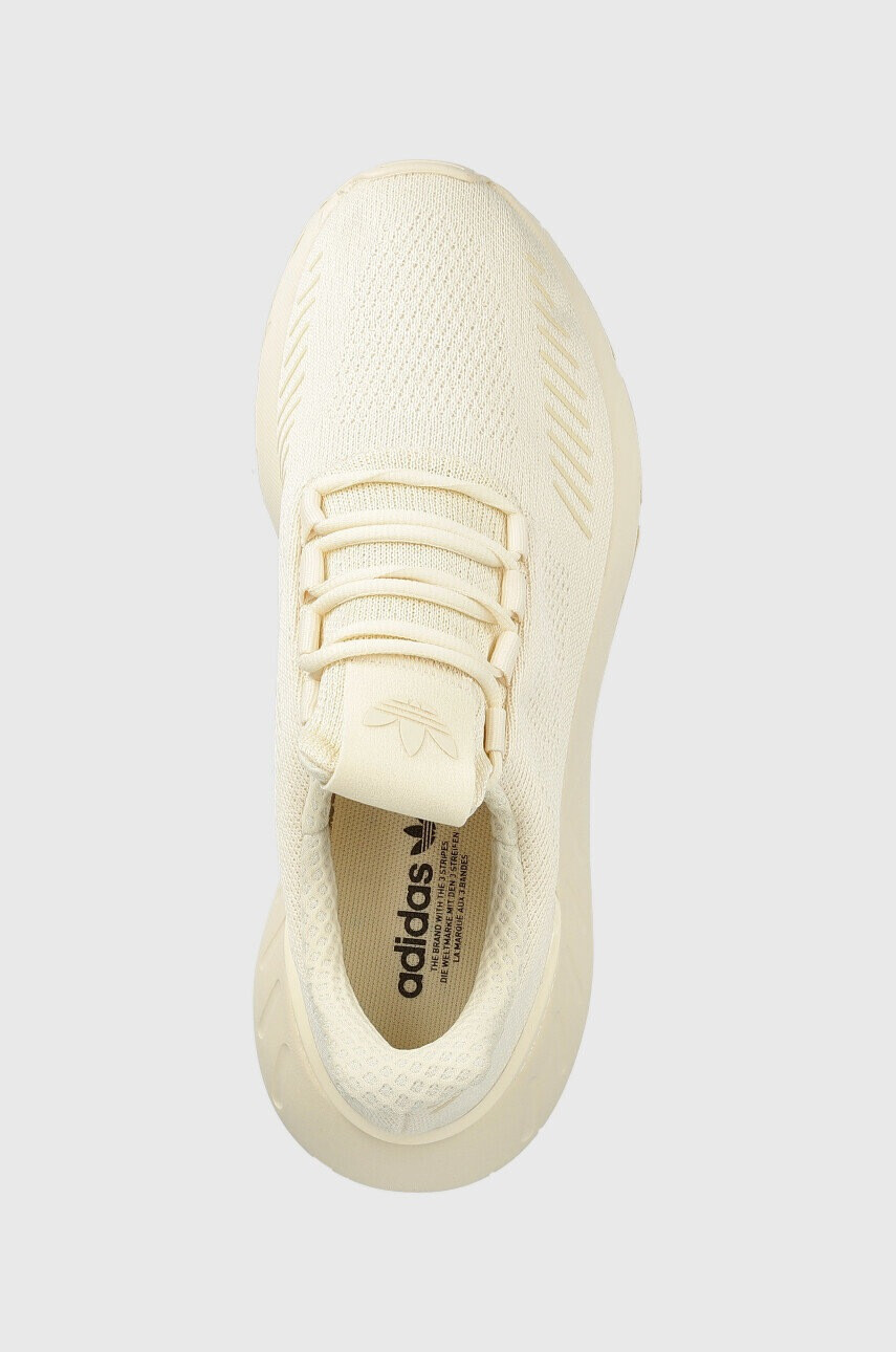 adidas Originals Маратонки Swift Run 22 в бежово - Pepit.bg