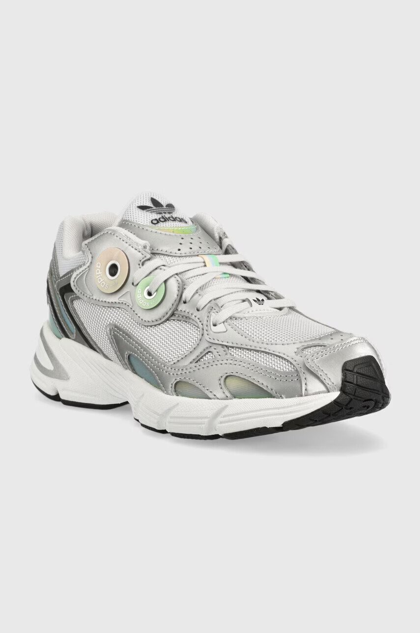 adidas Originals Маратонки Astir в сребристо - Pepit.bg
