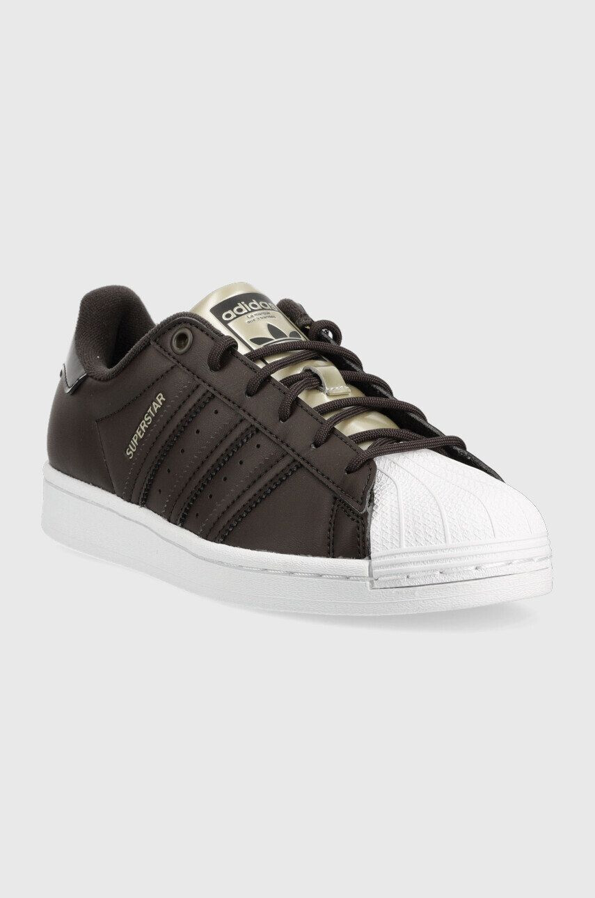 adidas Originals Маратонки Superstar в кафяво - Pepit.bg