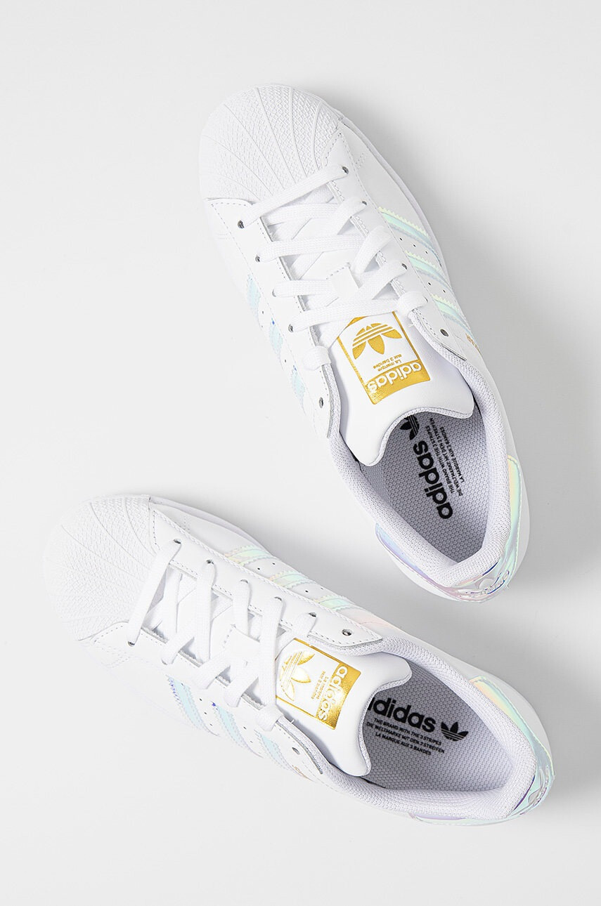 adidas Originals Обувки FX7565 в бяло с равна подметка - Pepit.bg