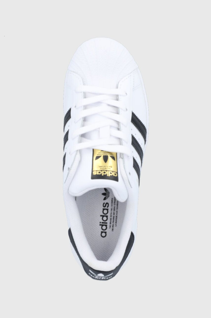 adidas Originals Обувки FV3284 в бяло с равна подметка - Pepit.bg