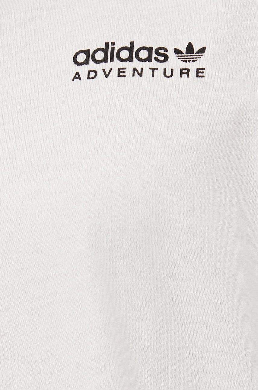 adidas Originals Памучна блуза с дълги ръкави HF4783 Adventure Longsleeve в бяло с принт - Pepit.bg