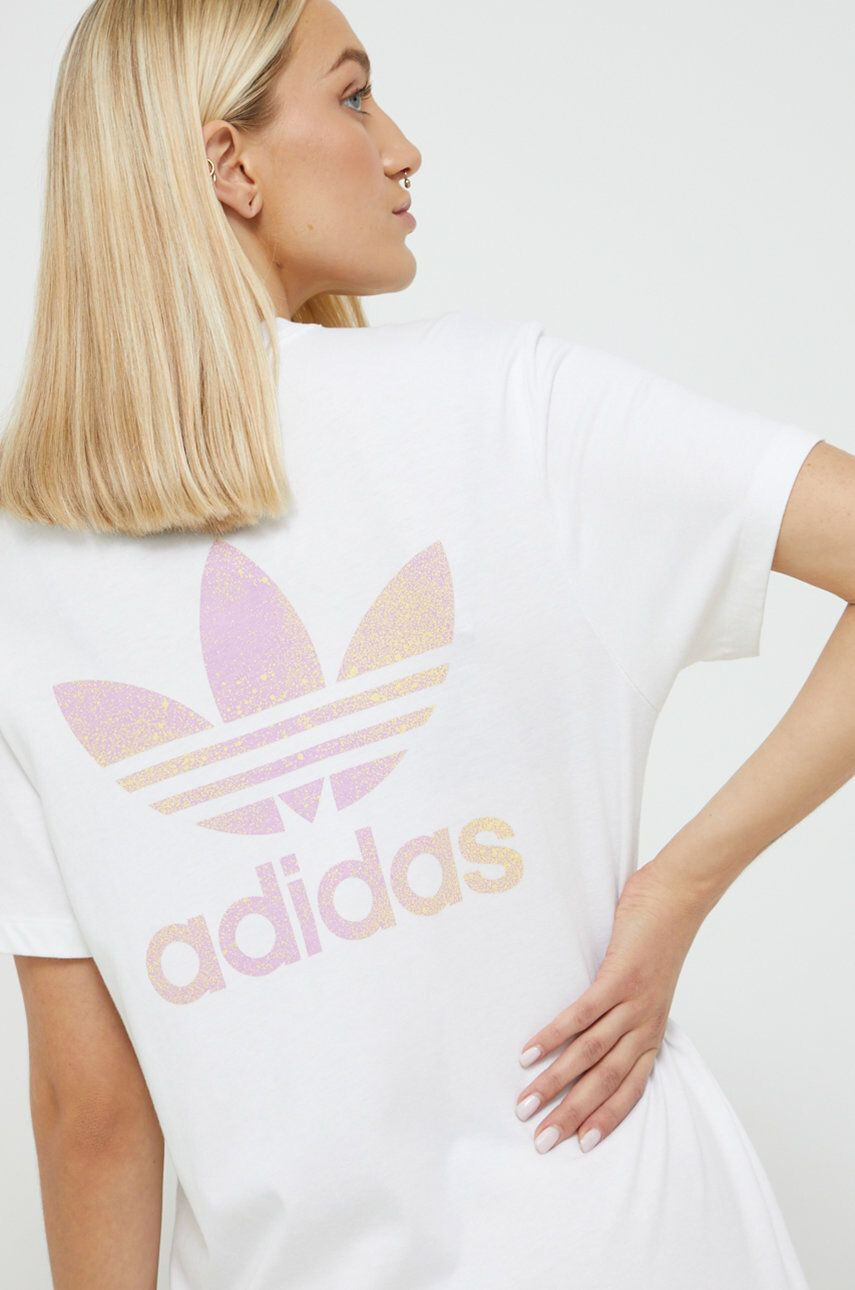 adidas Originals Памучна рокля в бяло къс модел със стандартна кройка - Pepit.bg