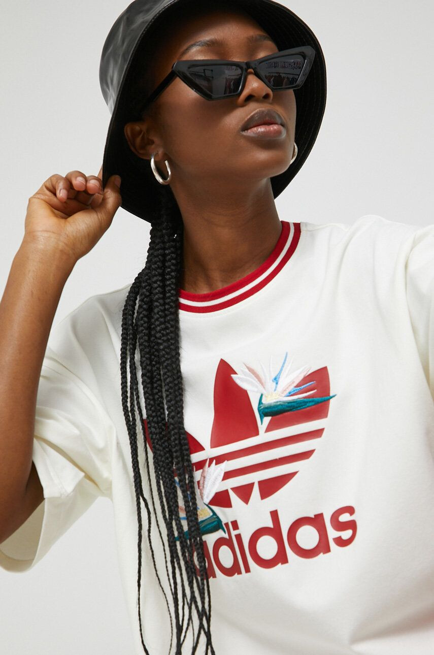 adidas Originals Памучна тениска X Thebe Magugu - Pepit.bg