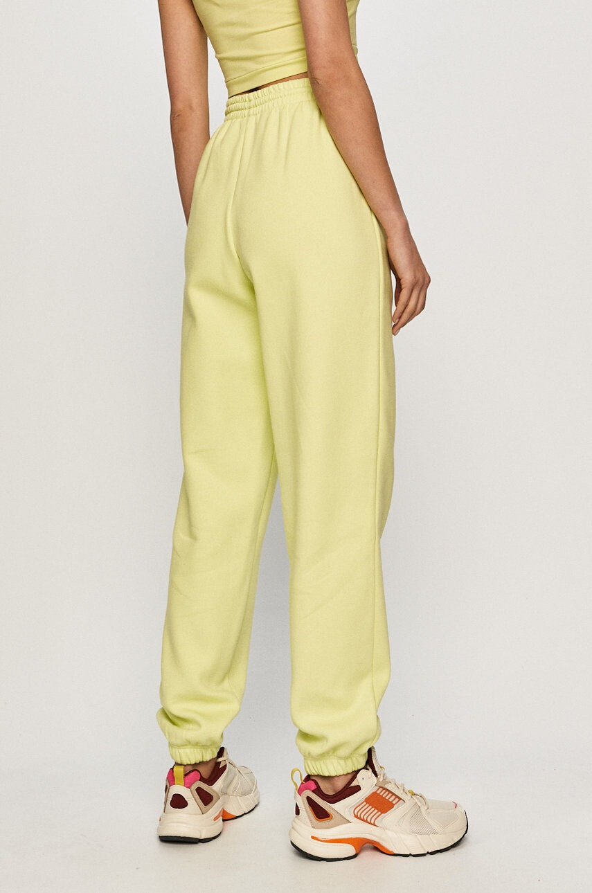 adidas Originals Панталони GN2807 - Pepit.bg