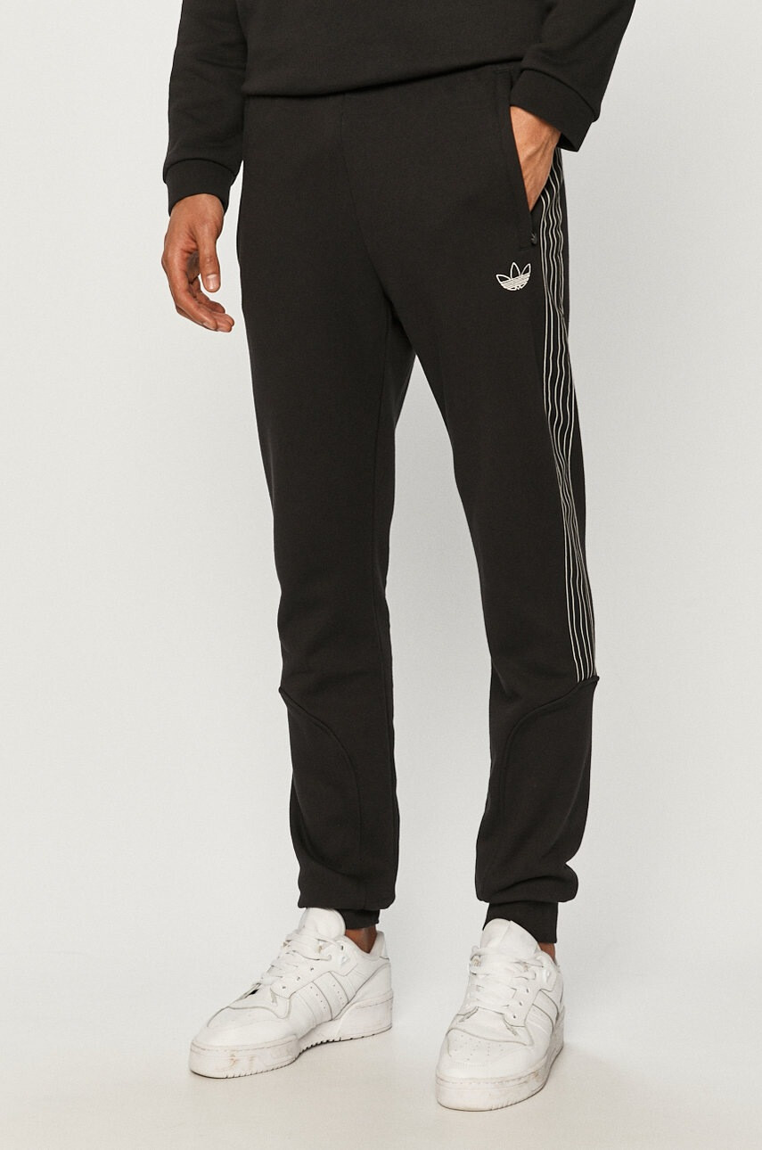 adidas Originals Панталони - Pepit.bg