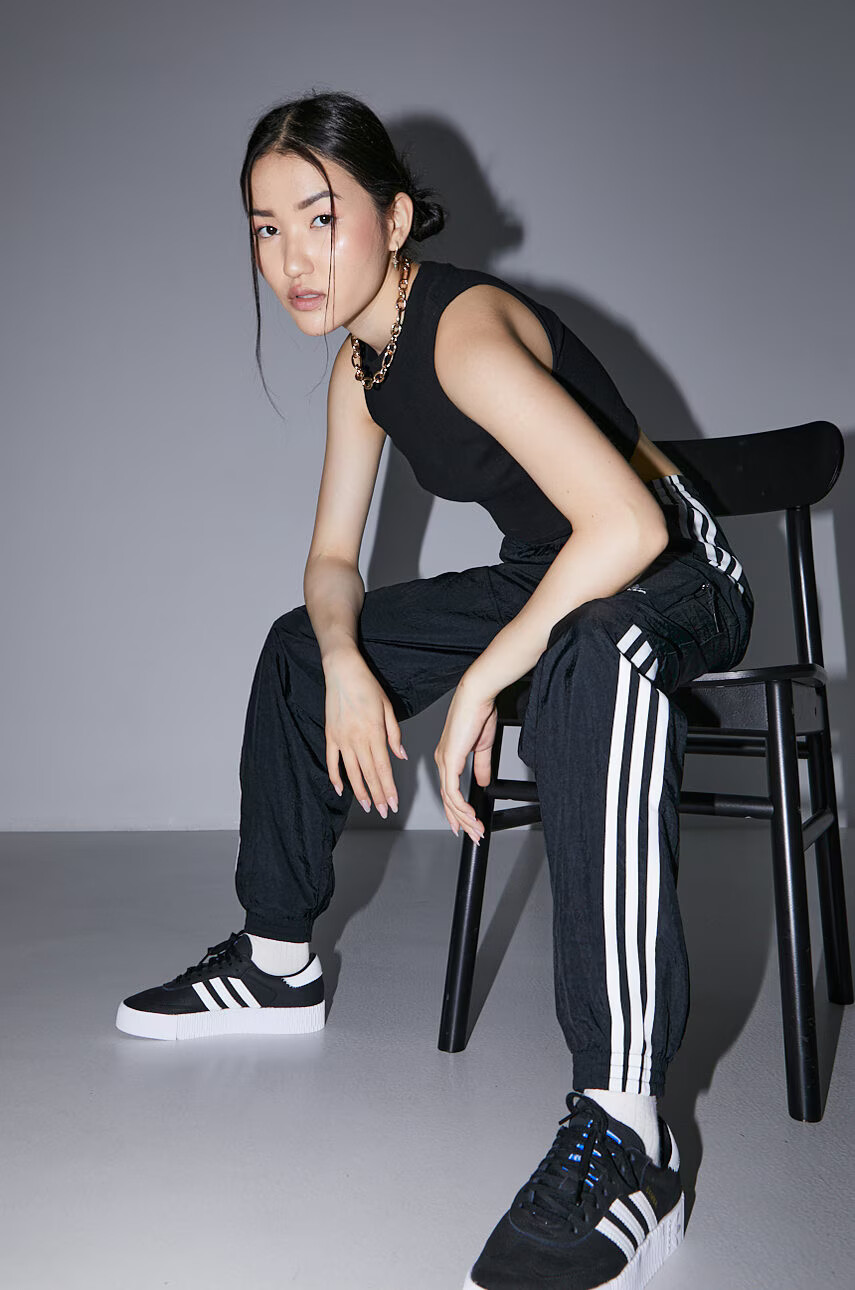 adidas Originals Панталон H22870 - Pepit.bg