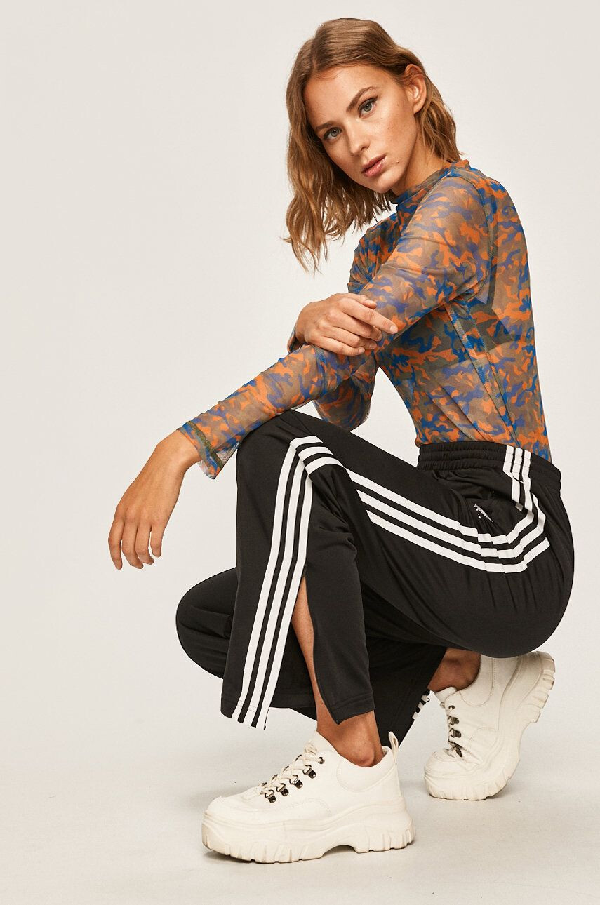 adidas Originals Панталони - Pepit.bg