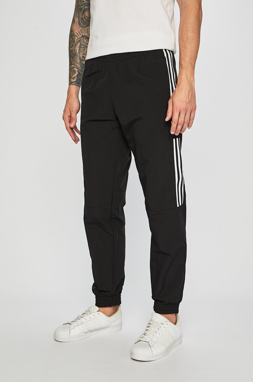 adidas Originals Панталони - Pepit.bg