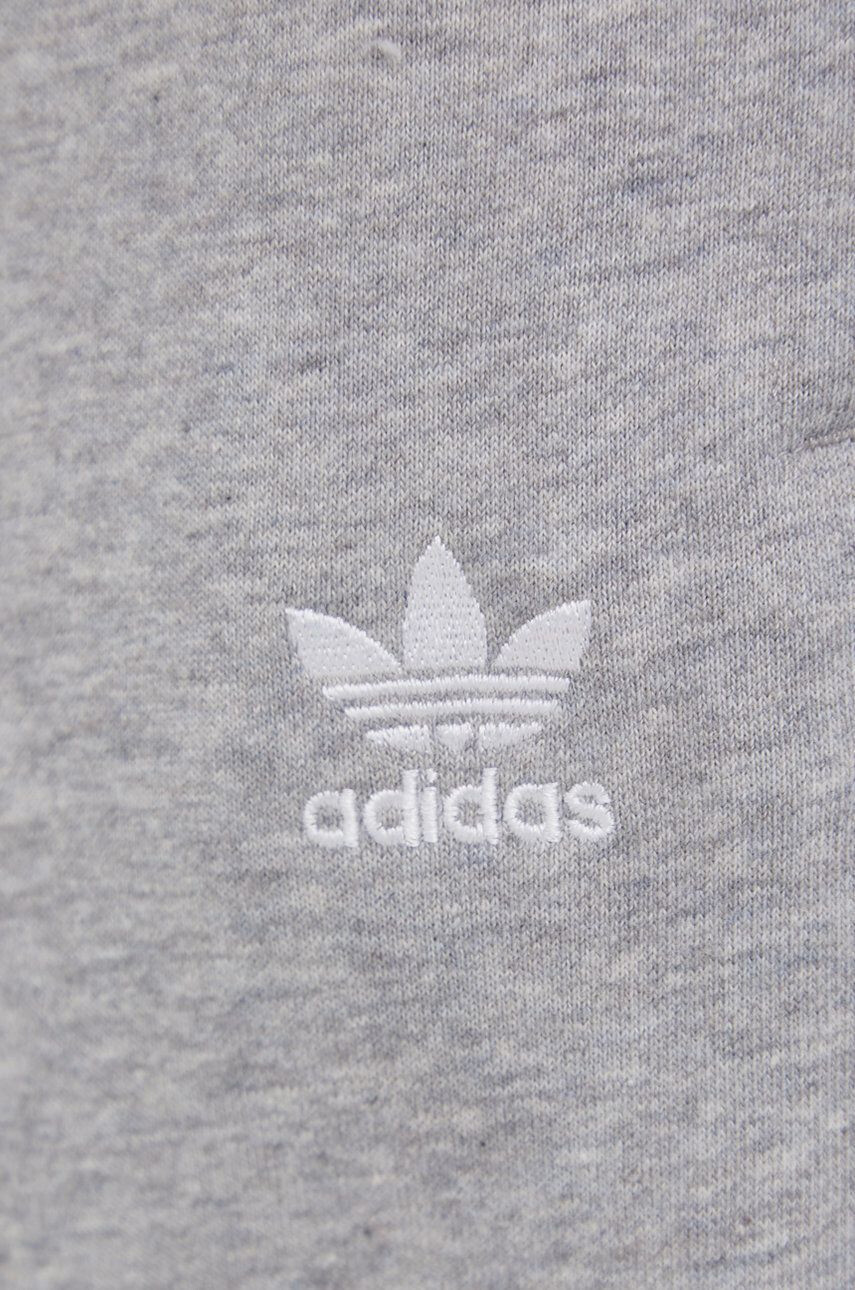 adidas Originals Панталони Adicolor HF7473 дамски в меланж на сиво - Pepit.bg