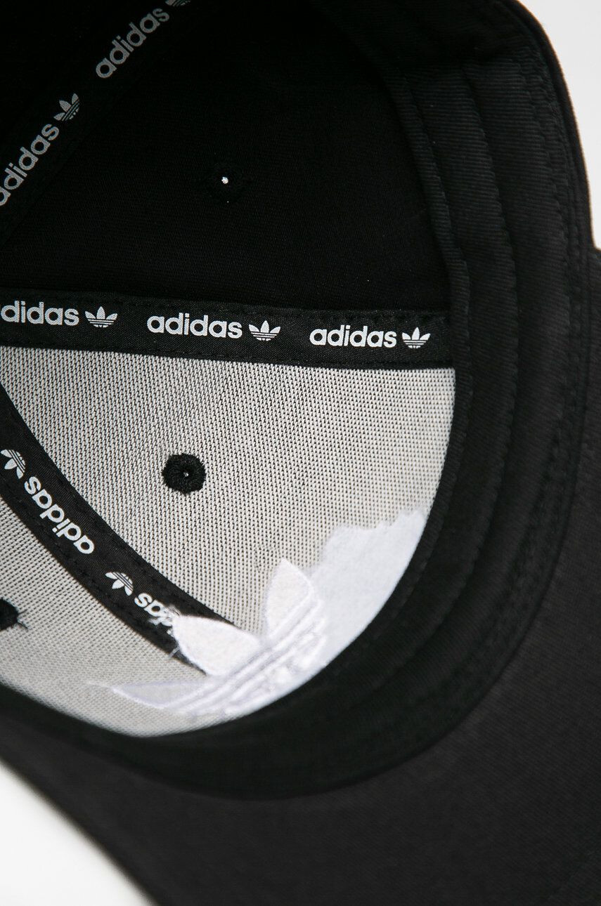 adidas Originals Шапка в черно с изчистен дизайн - Pepit.bg