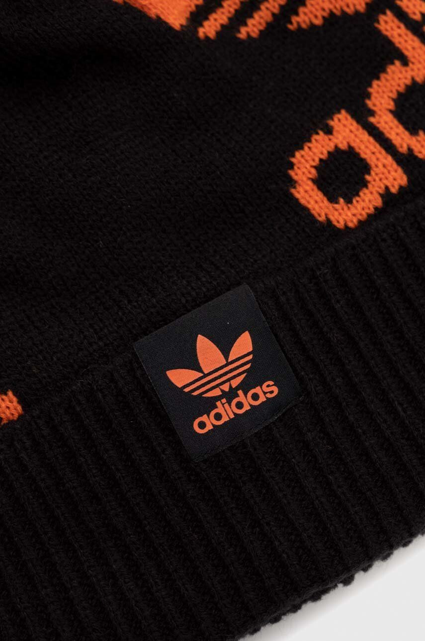 adidas Originals Шапка в черно с фина плетка - Pepit.bg