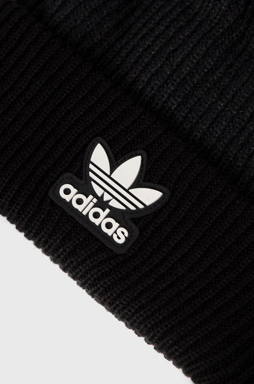 adidas Originals Шапка H35510 в черно - Pepit.bg