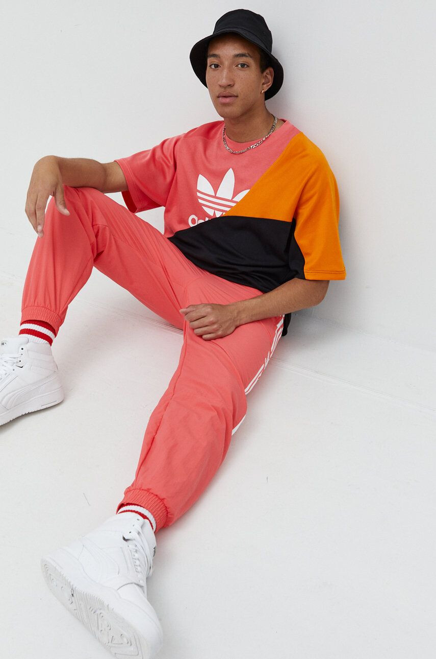 adidas Originals Спортен панталон Adicolor - Pepit.bg