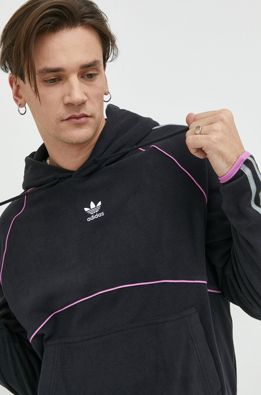 adidas Originals Суичър в черно с качулка с апликация - Pepit.bg