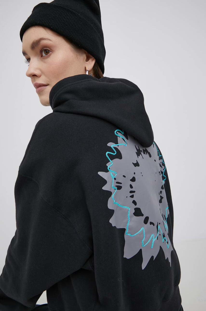 adidas Originals Суичър HC4591 дамска в черно с принт - Pepit.bg