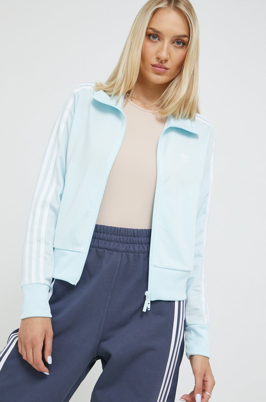 adidas Originals Суичър Traceable Series с апликация - Pepit.bg