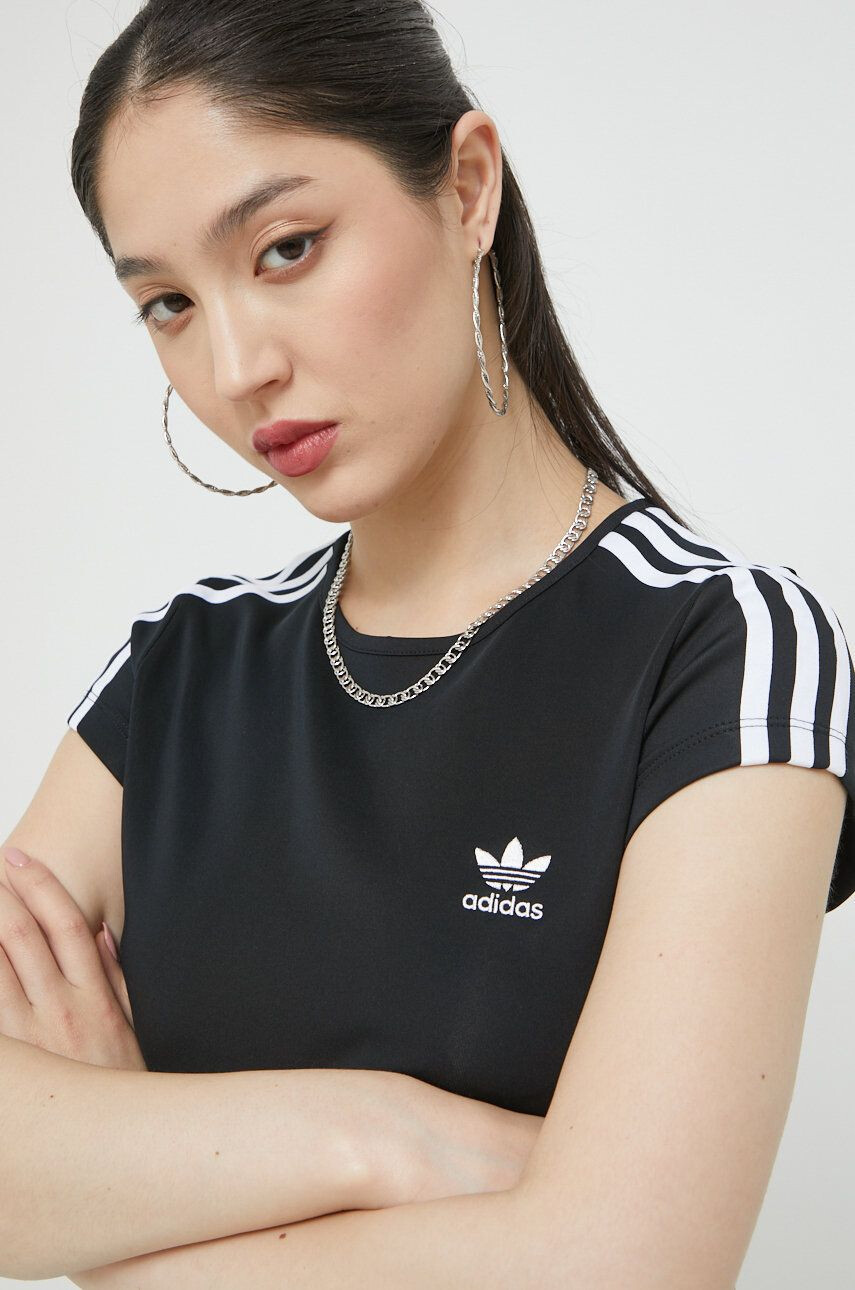 adidas Originals Тениска в черно - Pepit.bg