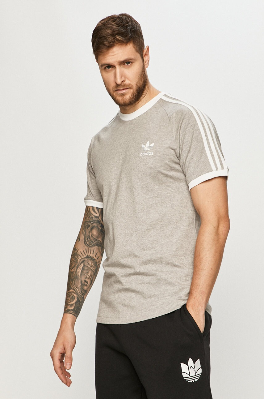 adidas Originals Тениска в черно - Pepit.bg