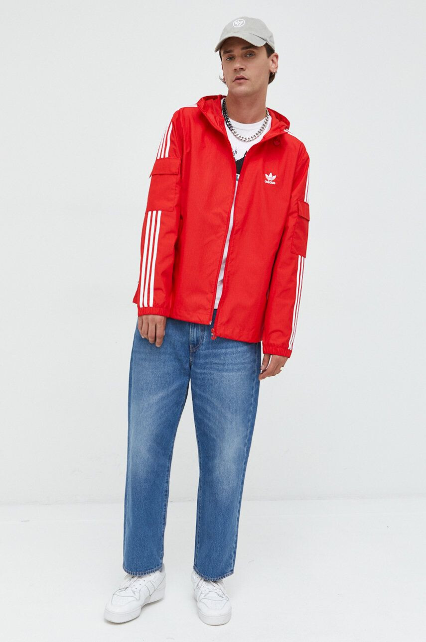 adidas Originals Яке в червено с преходна изолация - Pepit.bg