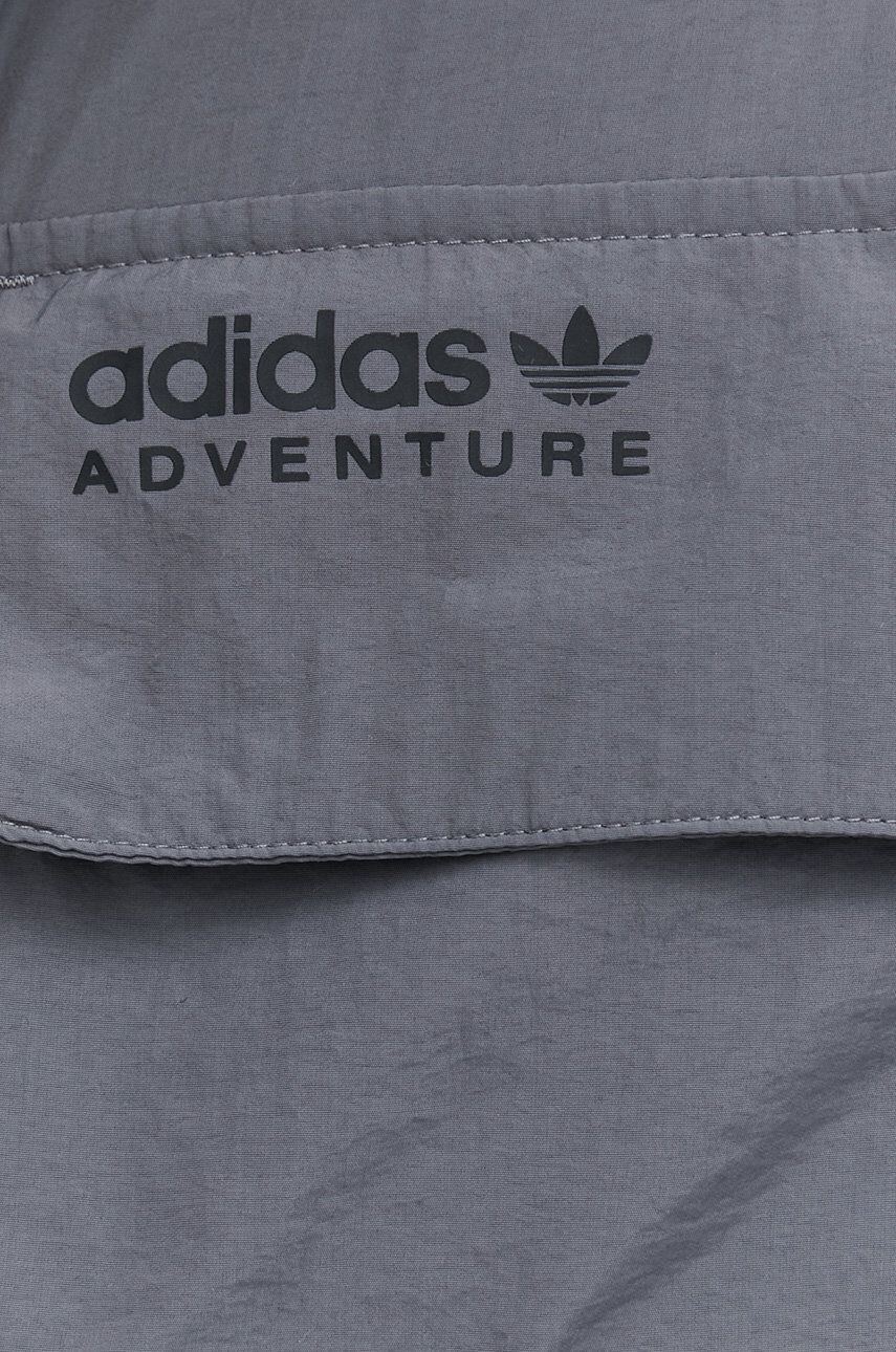 adidas Originals Яке в сиво с преходна изолация - Pepit.bg