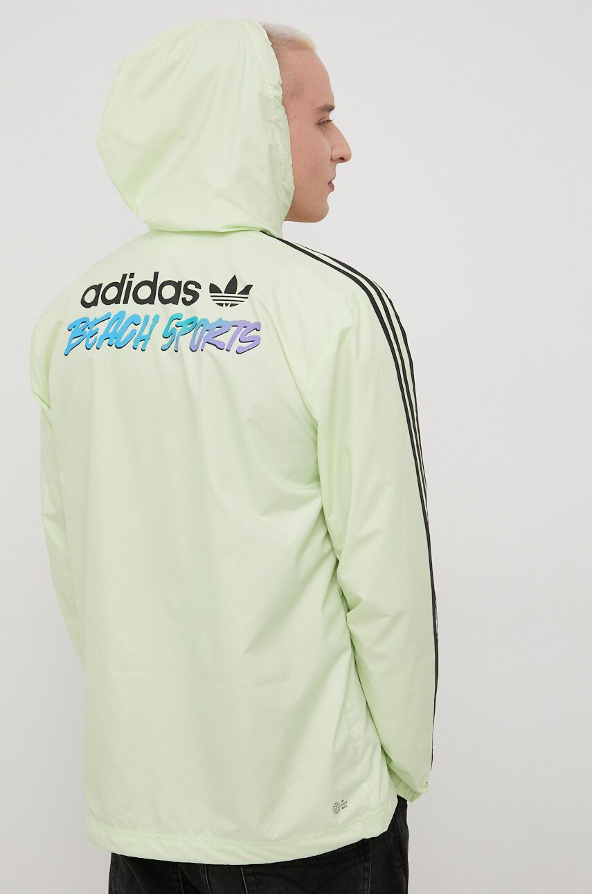 adidas Originals Яке HF4865 в зелено с преходна изолация с уголемена кройка - Pepit.bg