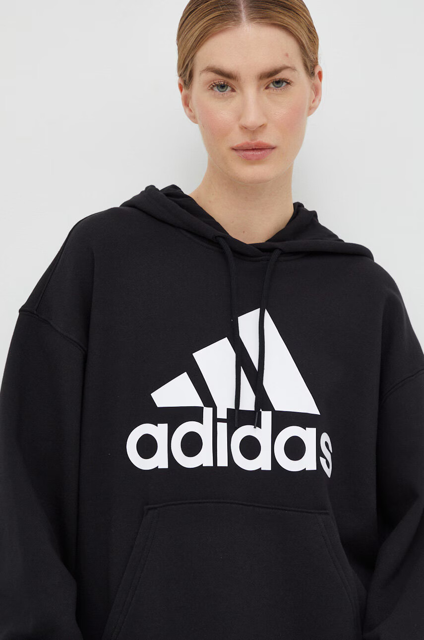 adidas Памучен суичър в черно с качулка с принт - Pepit.bg